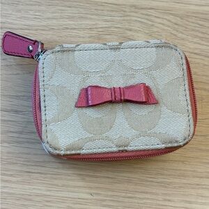 Coach Beige and Pink Bow Mini Pill Case/Zip Trinket Box